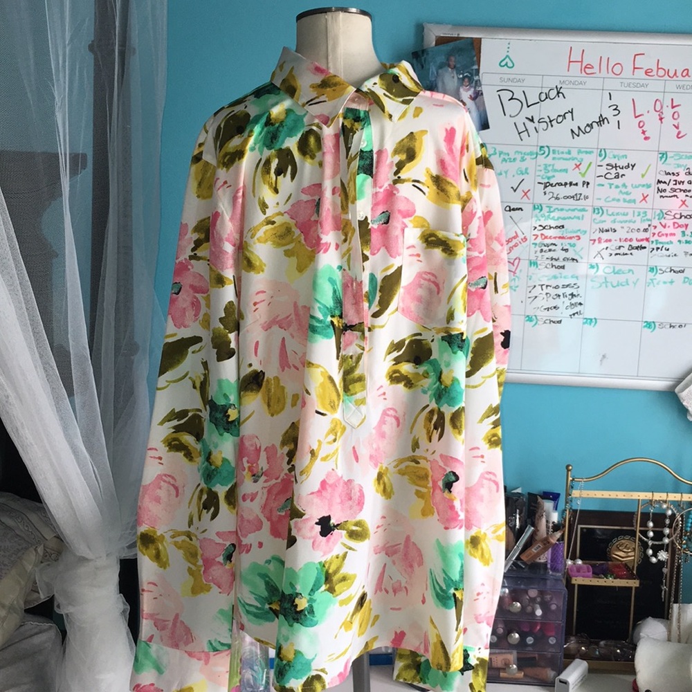 Floral pattern blouse